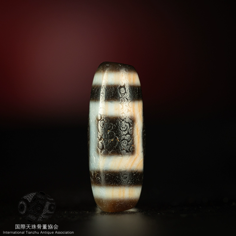 チベット▪朱砂天地眼天珠